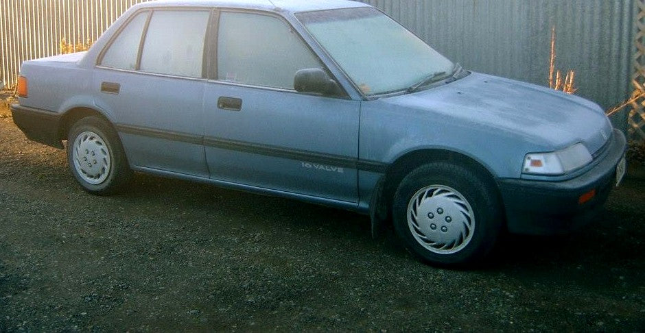 A 1989 Honda Civic on a frosty morning
