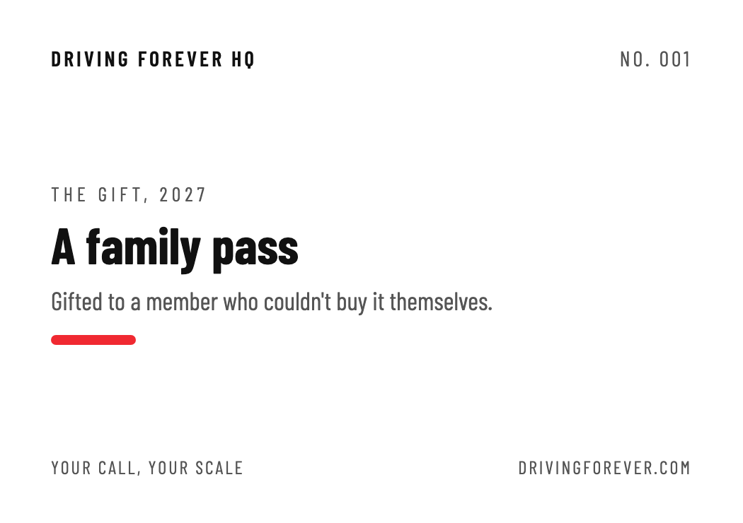 Eine Geschenkkarte von Driving Forever HQ: eine Familienkarte, verschenkt an ein Mitglied